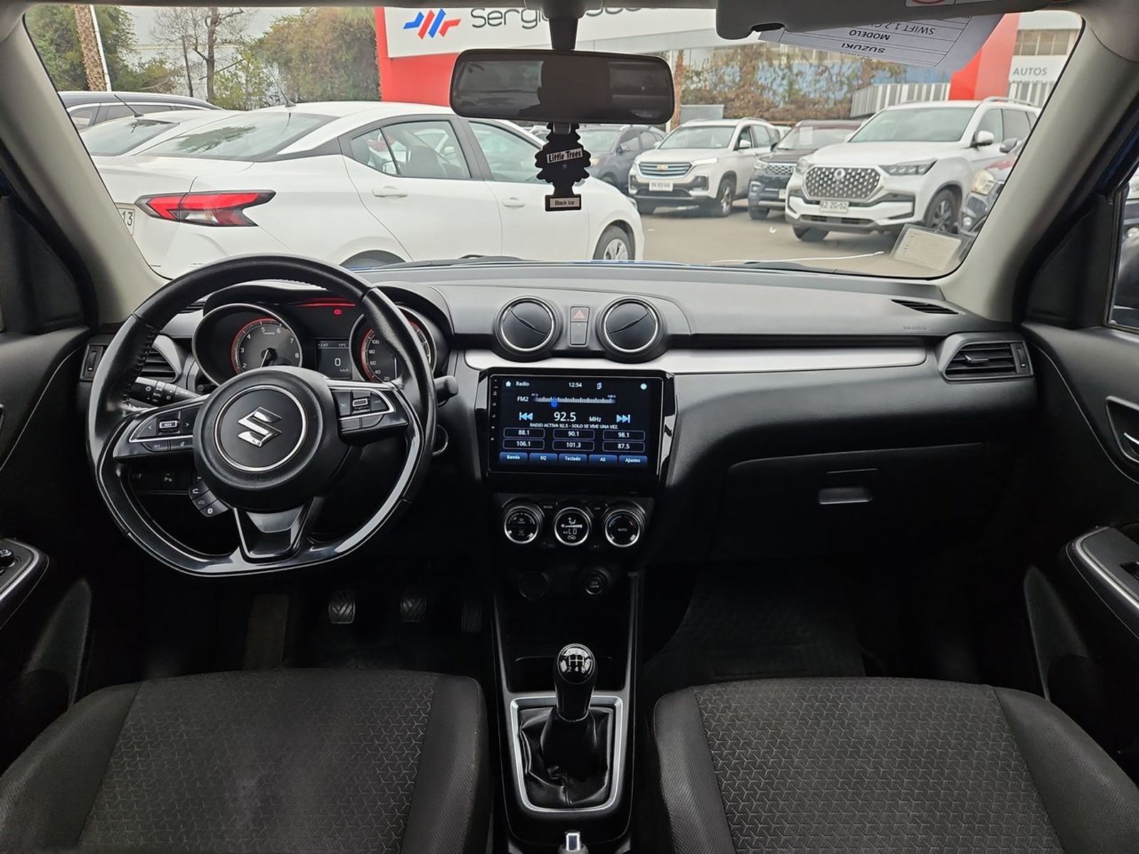 Suzuki SWIFT 2023 - Imagen 10 de 15