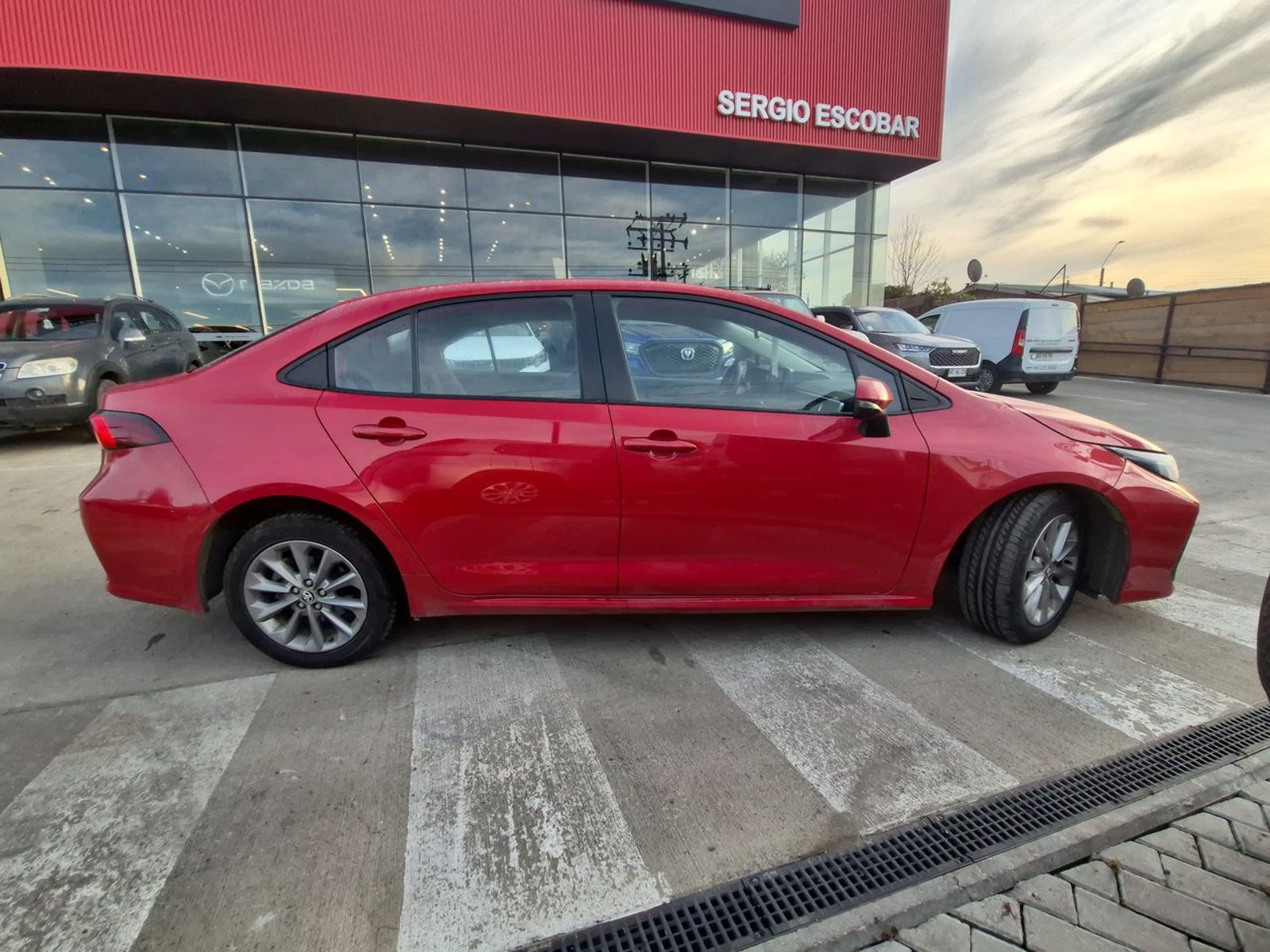 TOYOTA COROLLA 2022 - Imagen 9 de 15