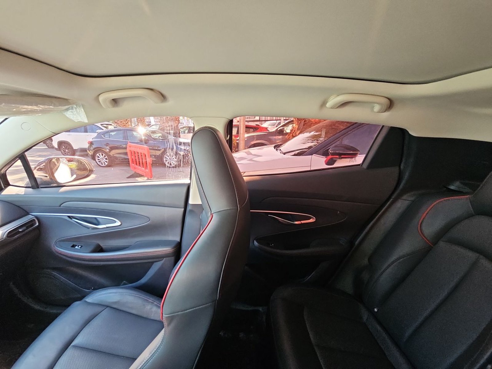 CHANGAN UNI-T 2022 - Imagen 12 de 15