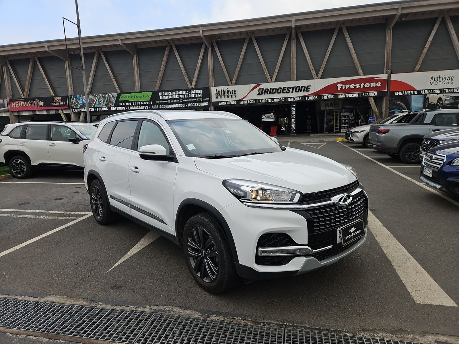Chery TIGGO 8 2023 - Imagen 3 de 15