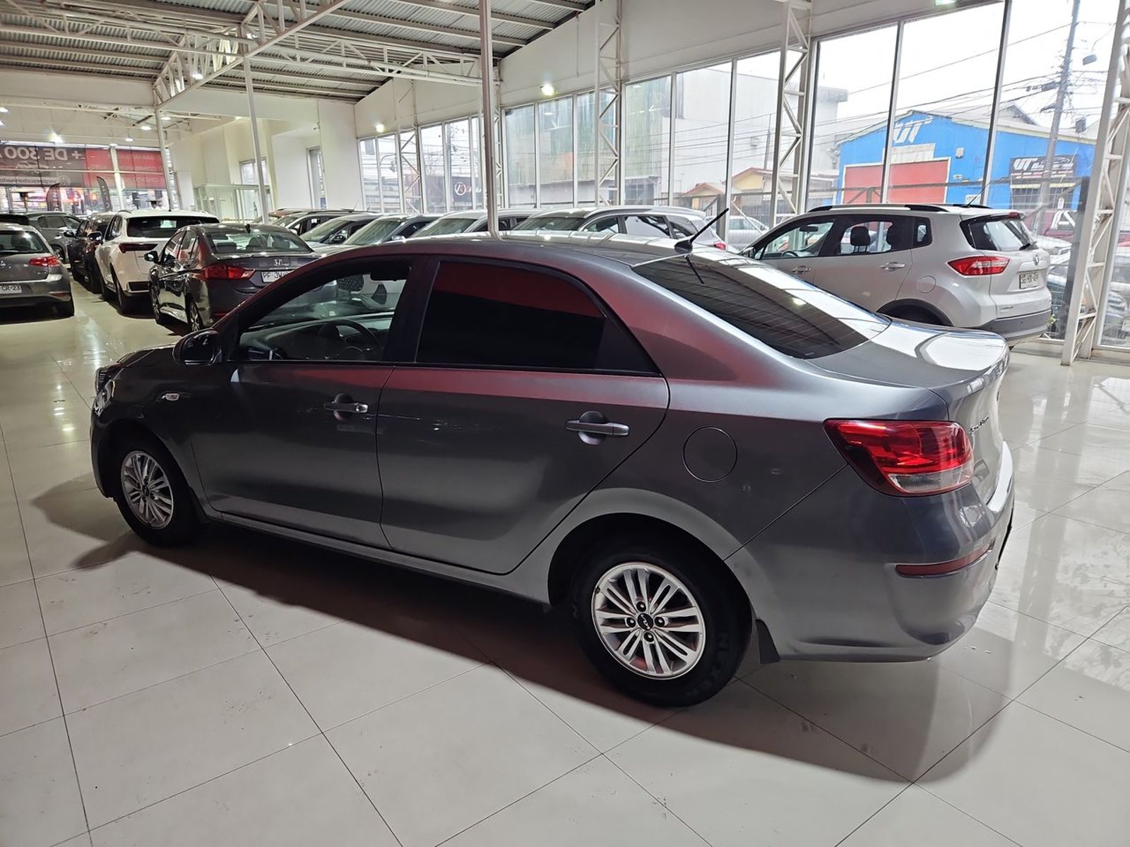 KIA SOLUTO 2025 - Imagen 8 de 15