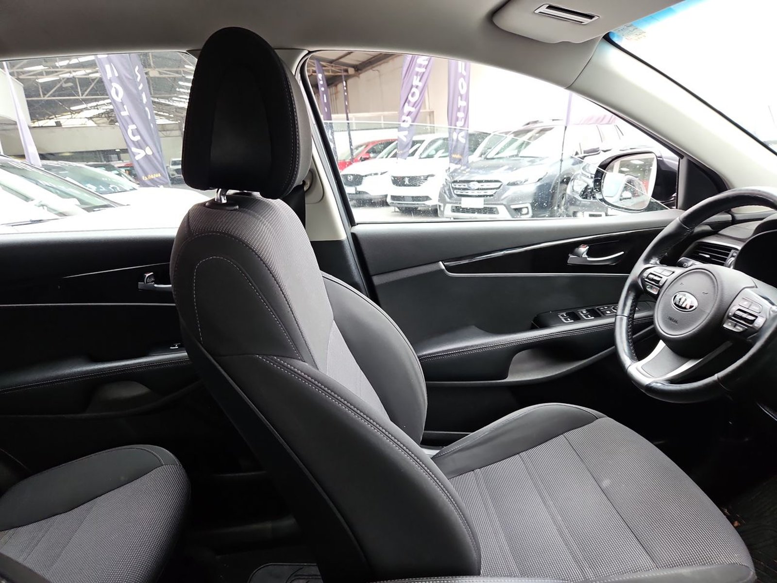 KIA SORENTO 2017 - Imagen 14 de 15