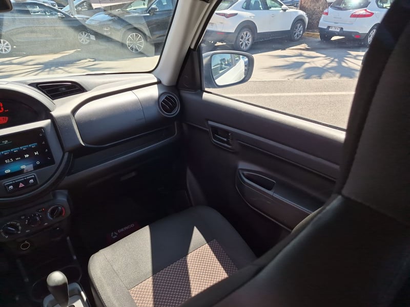 Suzuki S-PRESSO 2025 - Imagen 11 de 15