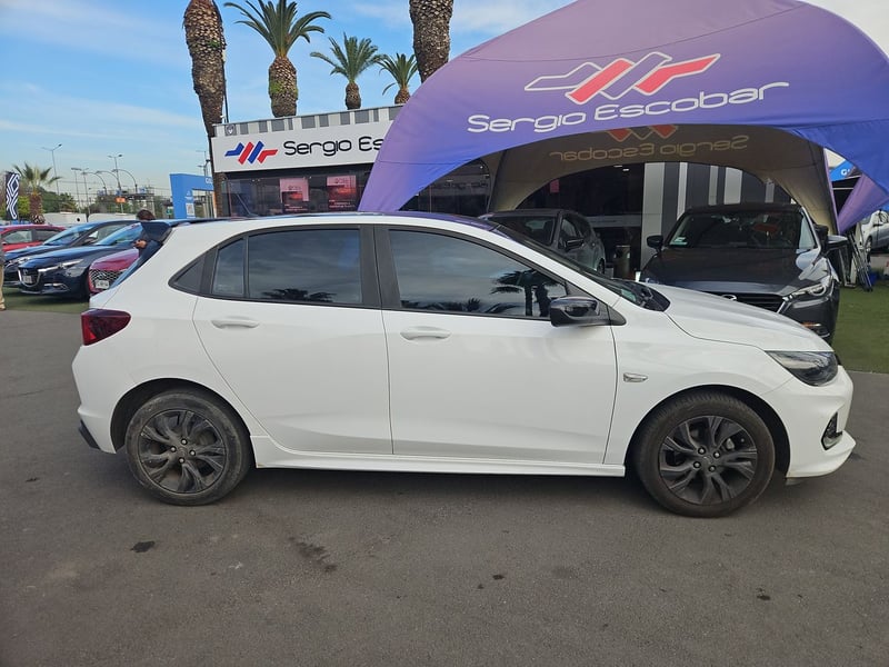 Chevrolet ONIX 2021 - Imagen 9 de 15