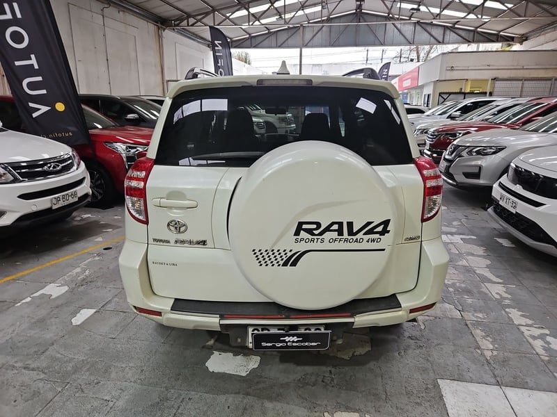 Toyota RAV4 2011 - Imagen 7 de 15