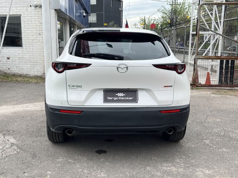 Mazda CX-30 2024 - Imagen 7 de 15