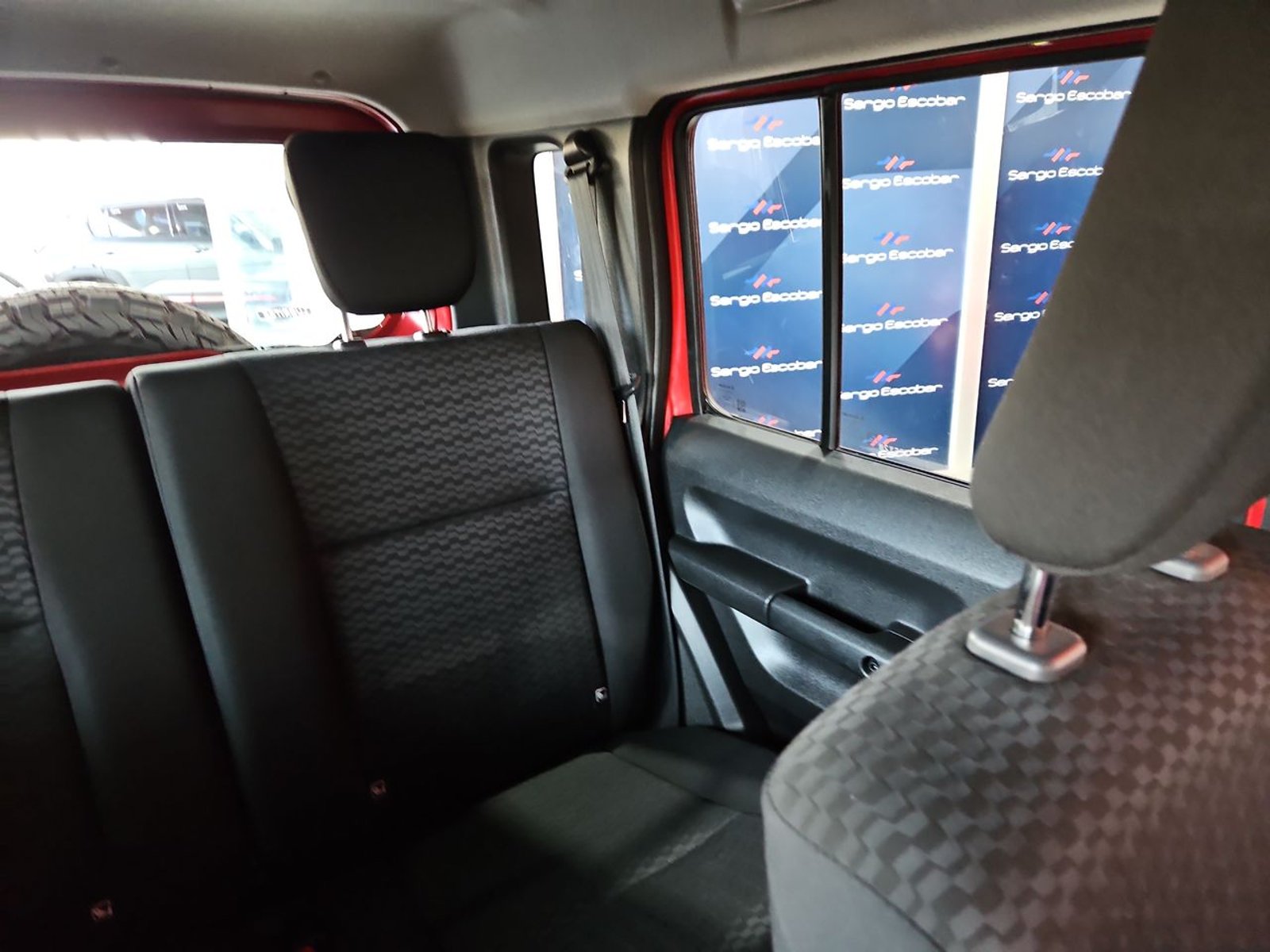 SUZUKI JIMNY 2024 - Imagen 13 de 15
