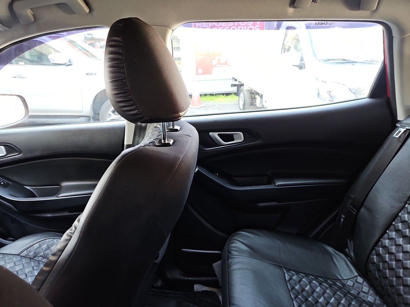 Chery TIGGO 3 2022 - Imagen 10 de 15