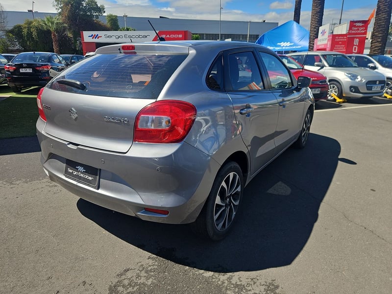 Suzuki BALENO 2022 - Imagen 8 de 15