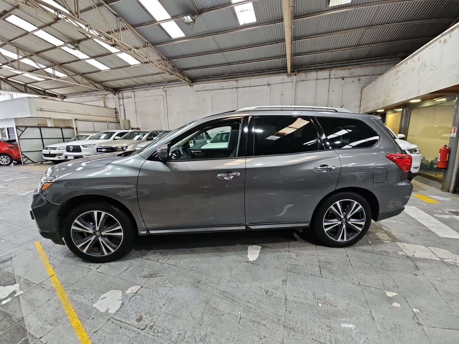 NISSAN PATHFINDER 2020 - Imagen 9 de 15
