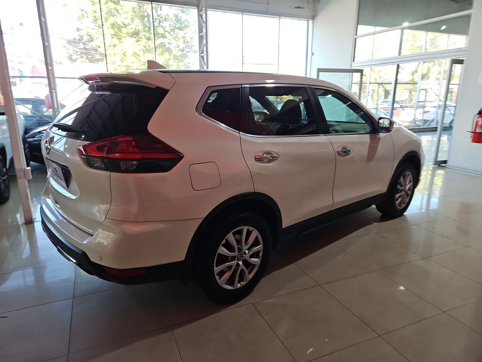 NISSAN X-TRAIL 2022 - Imagen 8 de 15