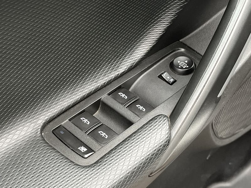 Chevrolet TRACKER 2021 - Imagen 12 de 15