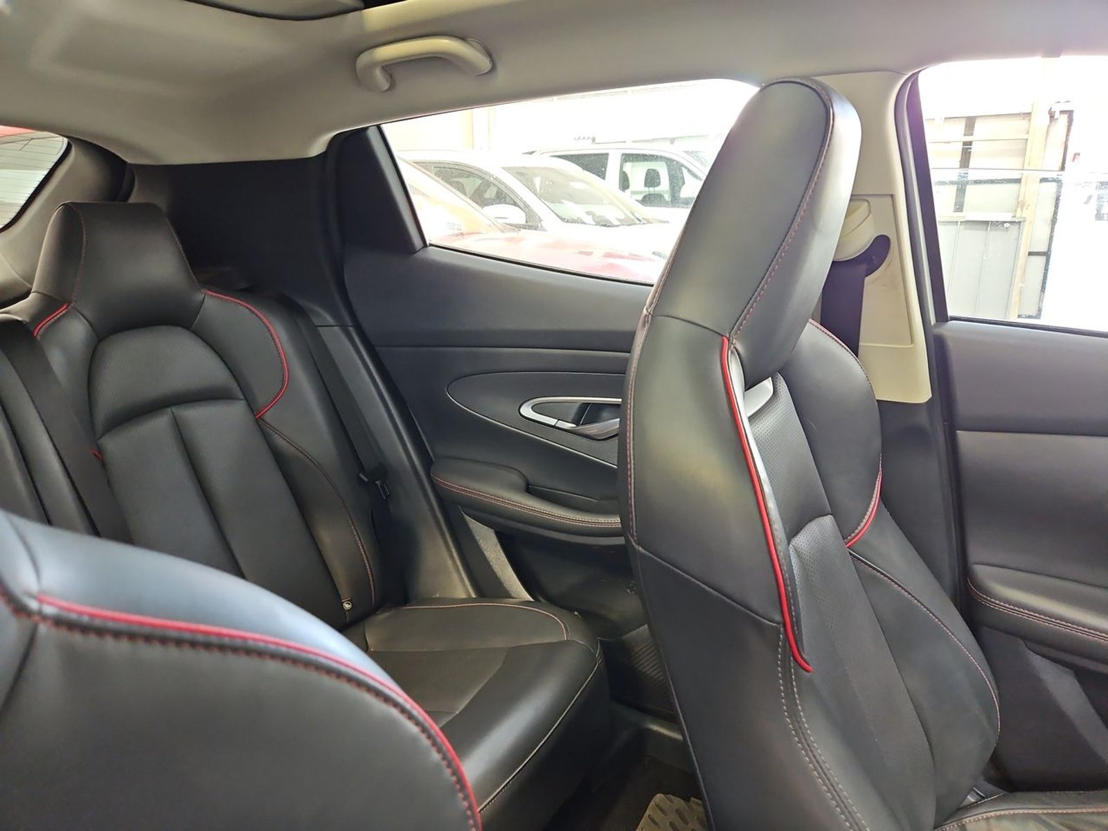 CHANGAN UNI-T 2022 - Imagen 13 de 15