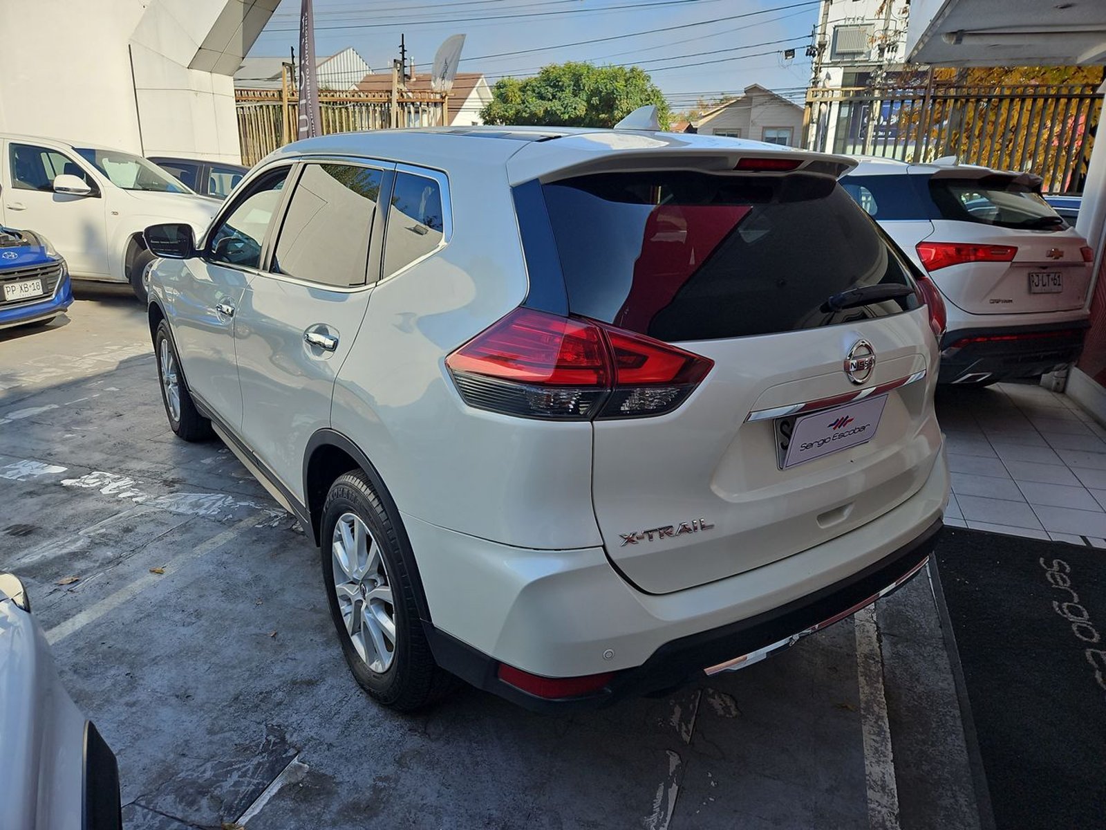 NISSAN X-TRAIL 2023 - Imagen 6 de 15