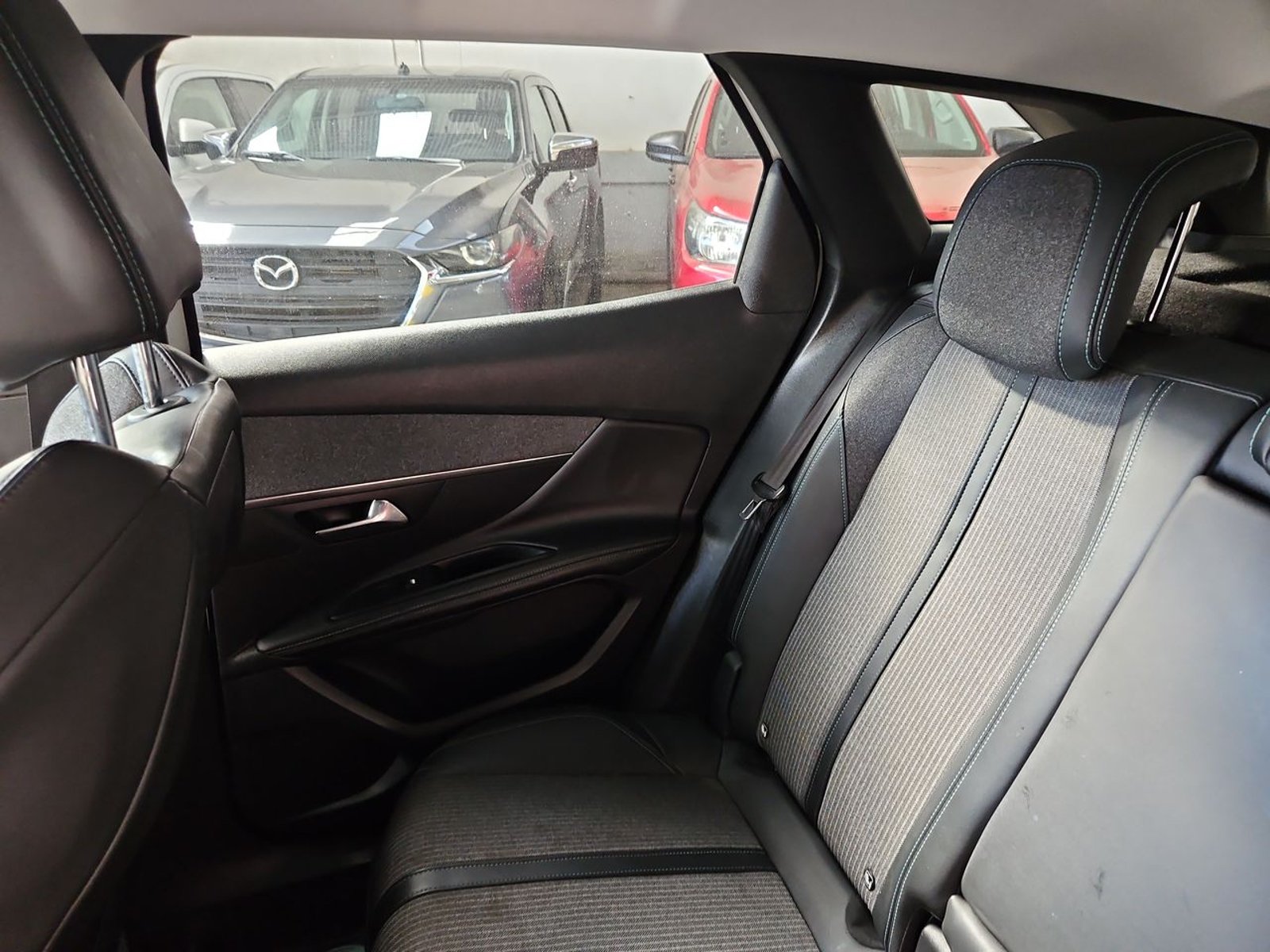 PEUGEOT 3008 2022 - Imagen 11 de 15