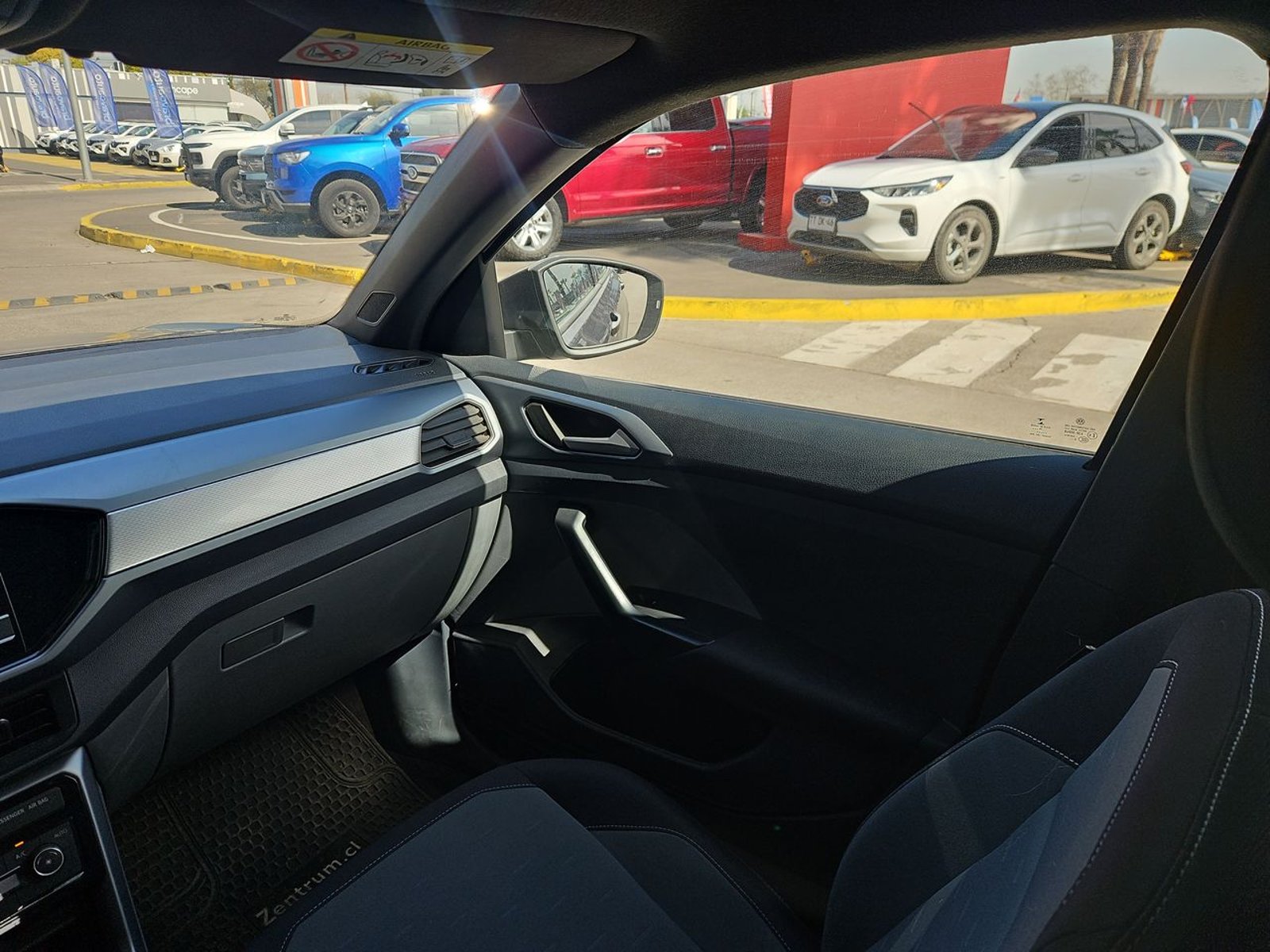 Volkswagen T-CROSS 2021 - Imagen 11 de 15