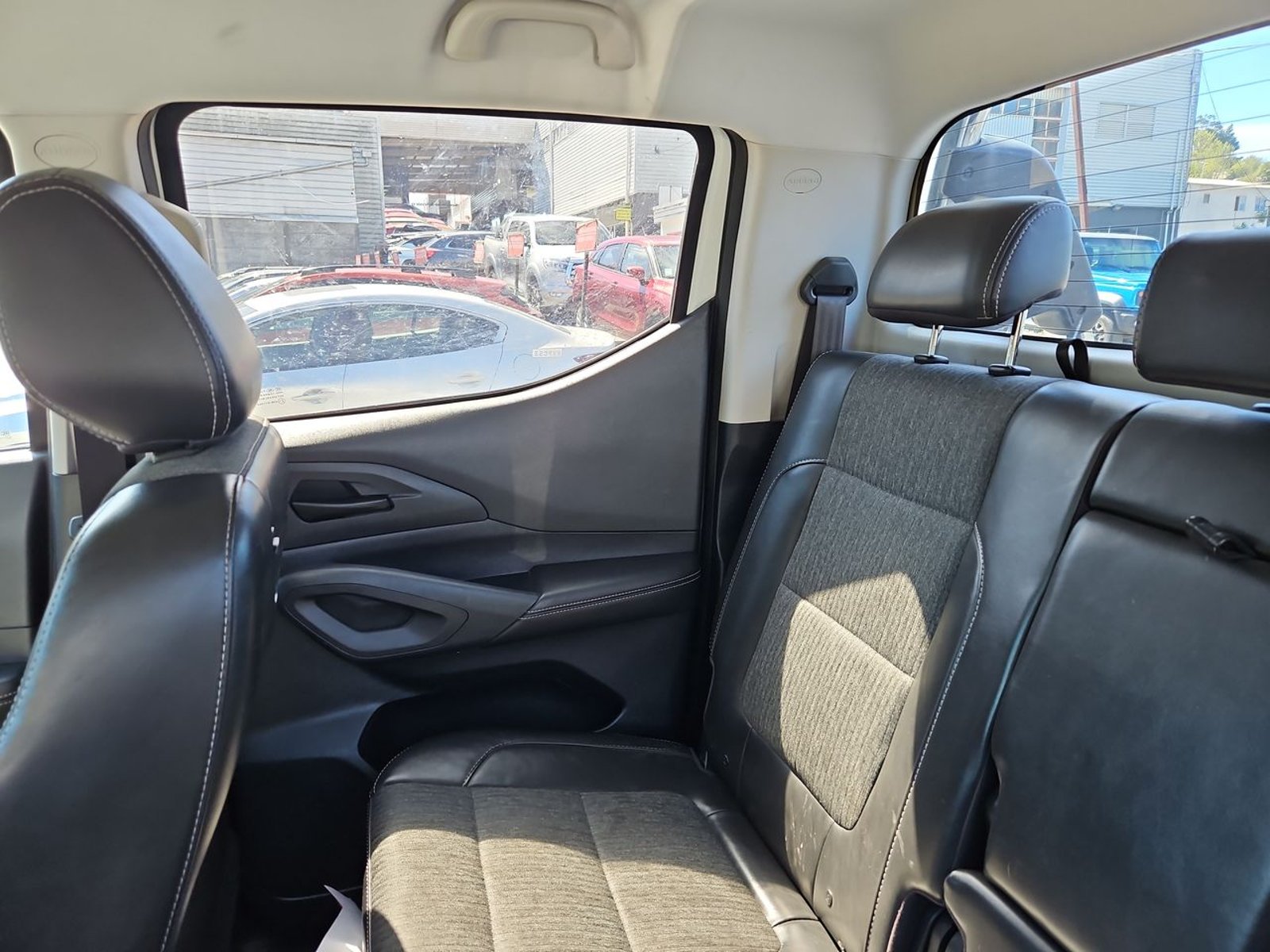 PEUGEOT LANDTREK 2022 - Imagen 11 de 15