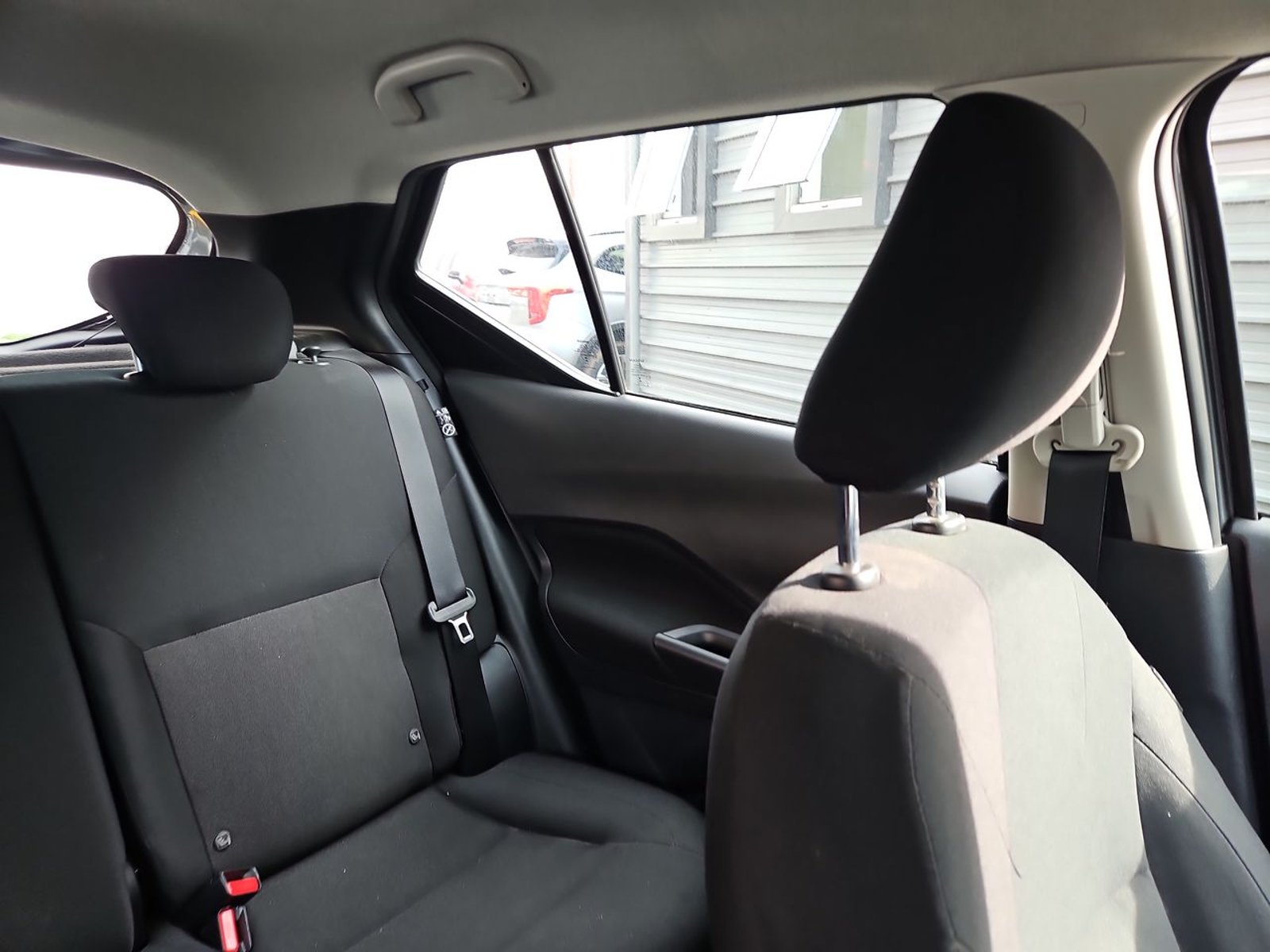 Nissan KICKS 2025 - Imagen 13 de 15
