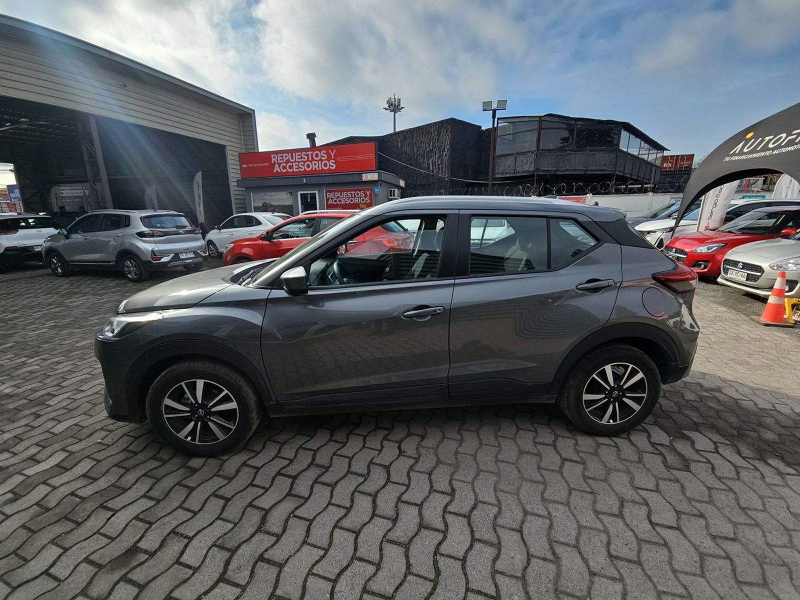 Nissan KICKS 2025 - Imagen 9 de 15