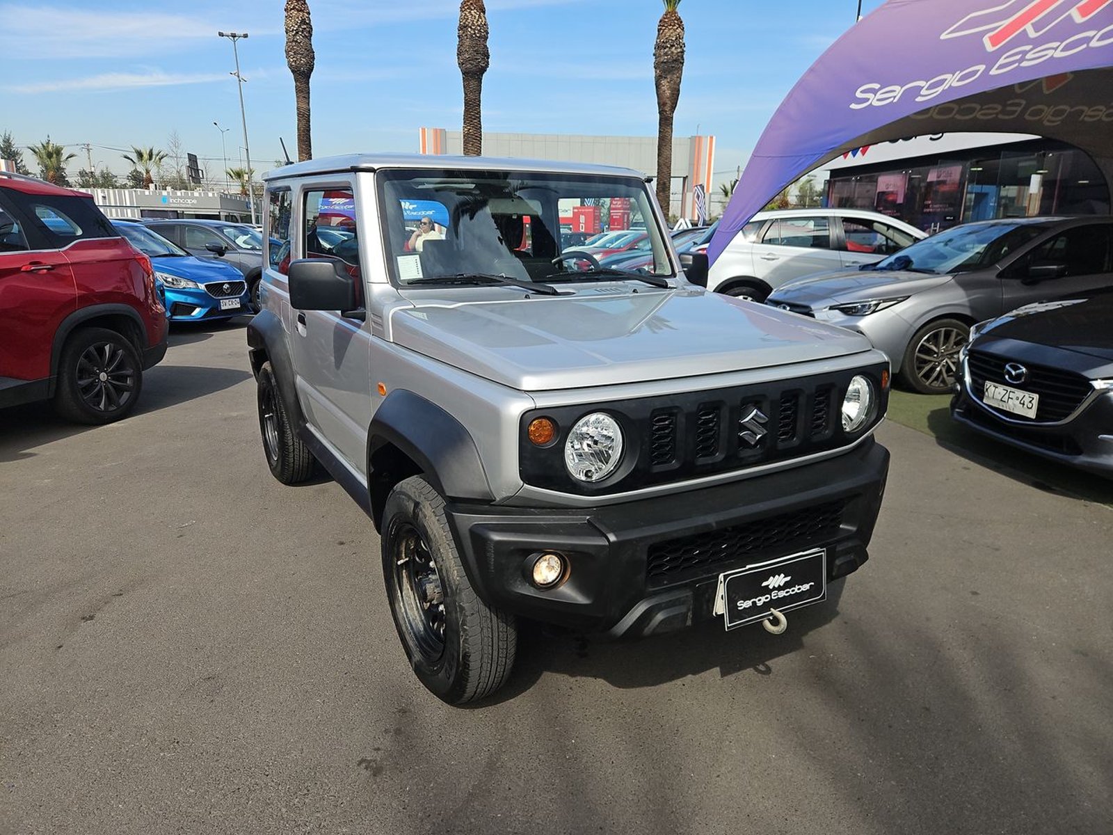 Suzuki JIMNY 2023 - Foto 3 de 15