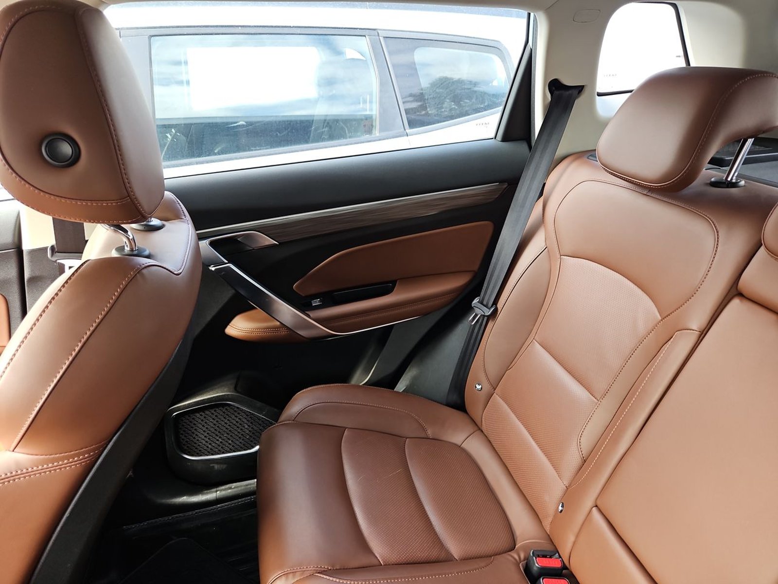 Geely AZKARRA 2023 - Imagen 11 de 15