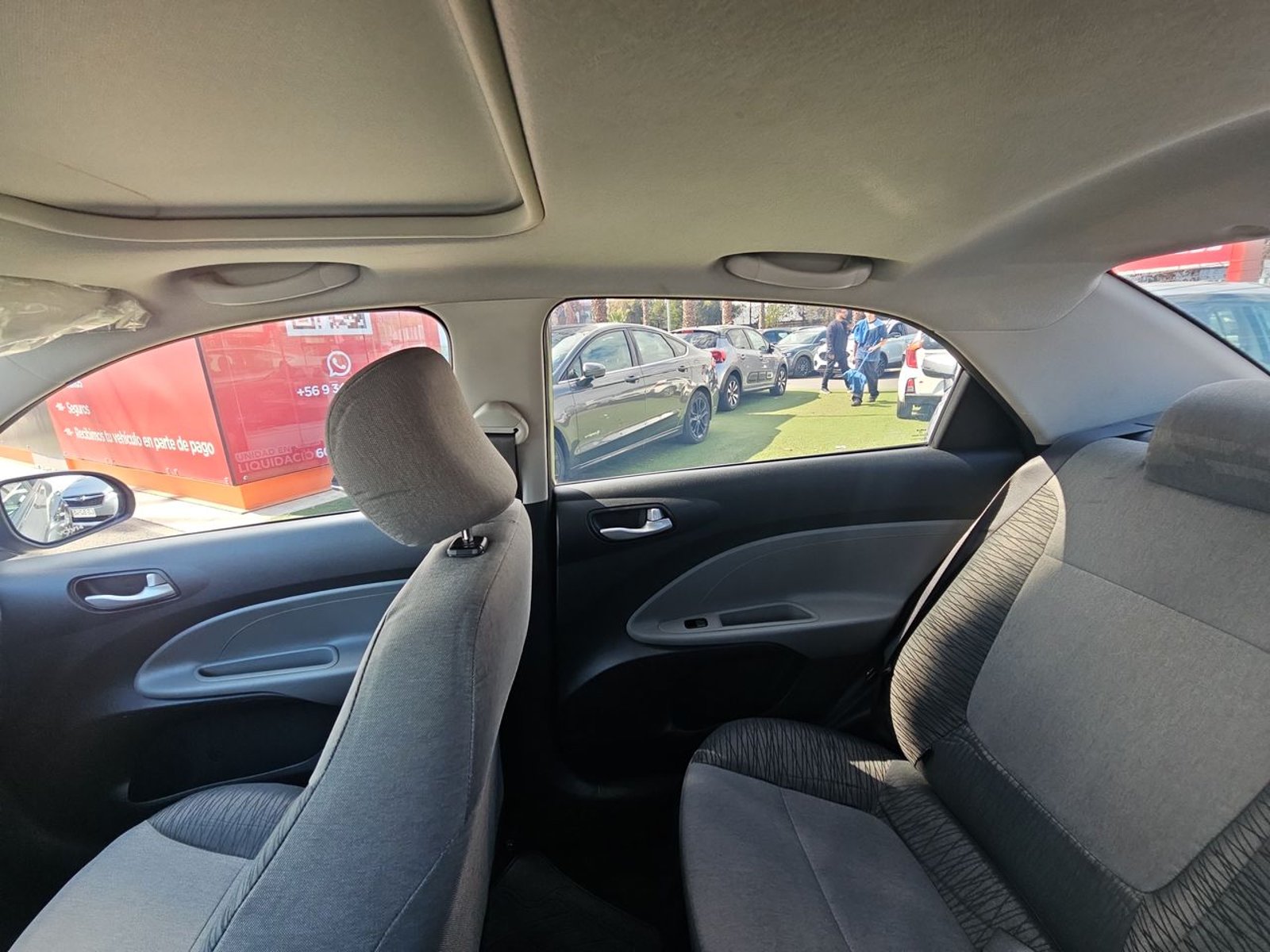 Kia SOLUTO 2025 - Imagen 12 de 15