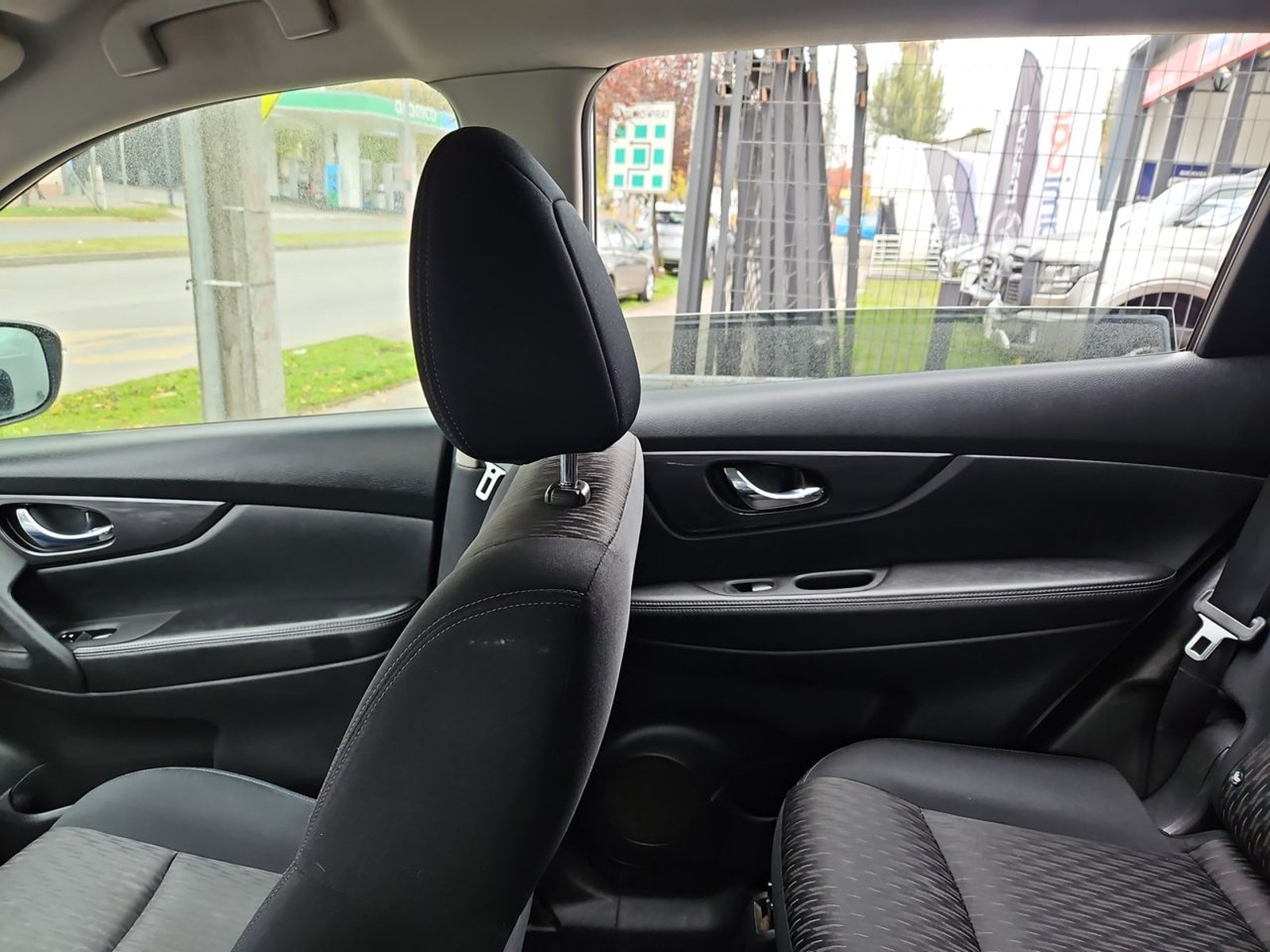 NISSAN X-TRAIL 2023 - Imagen 10 de 15