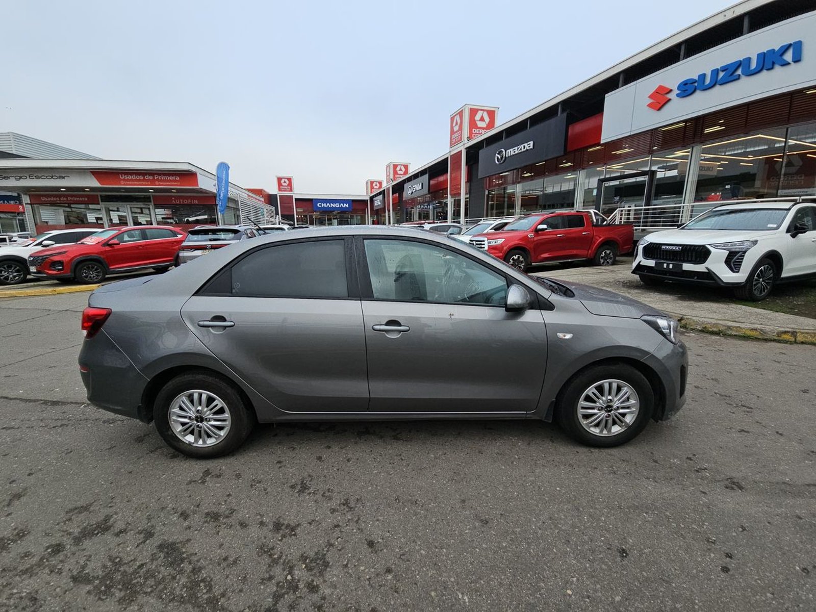 KIA SOLUTO 2024 - Imagen 5 de 15