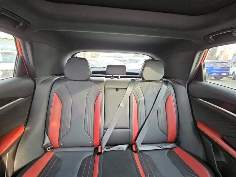 Geely COOLRAY 2024 - Imagen 14 de 15