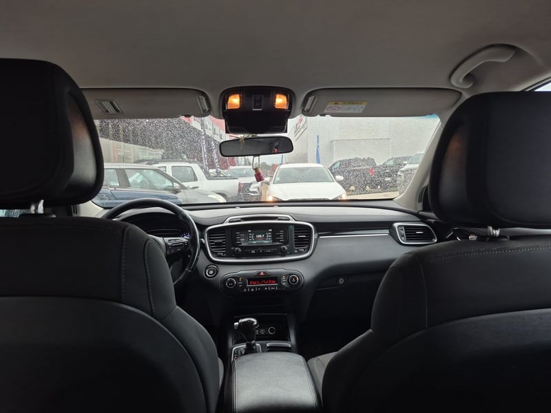Kia SORENTO 2017 - Imagen 13 de 15