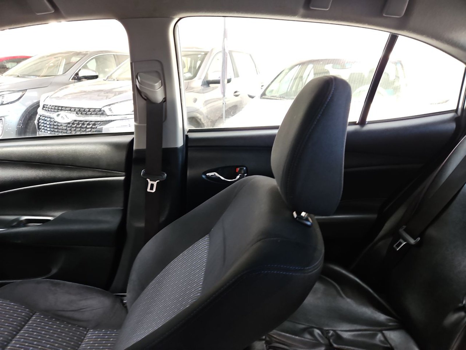 Toyota YARIS 2021 - Imagen 10 de 15