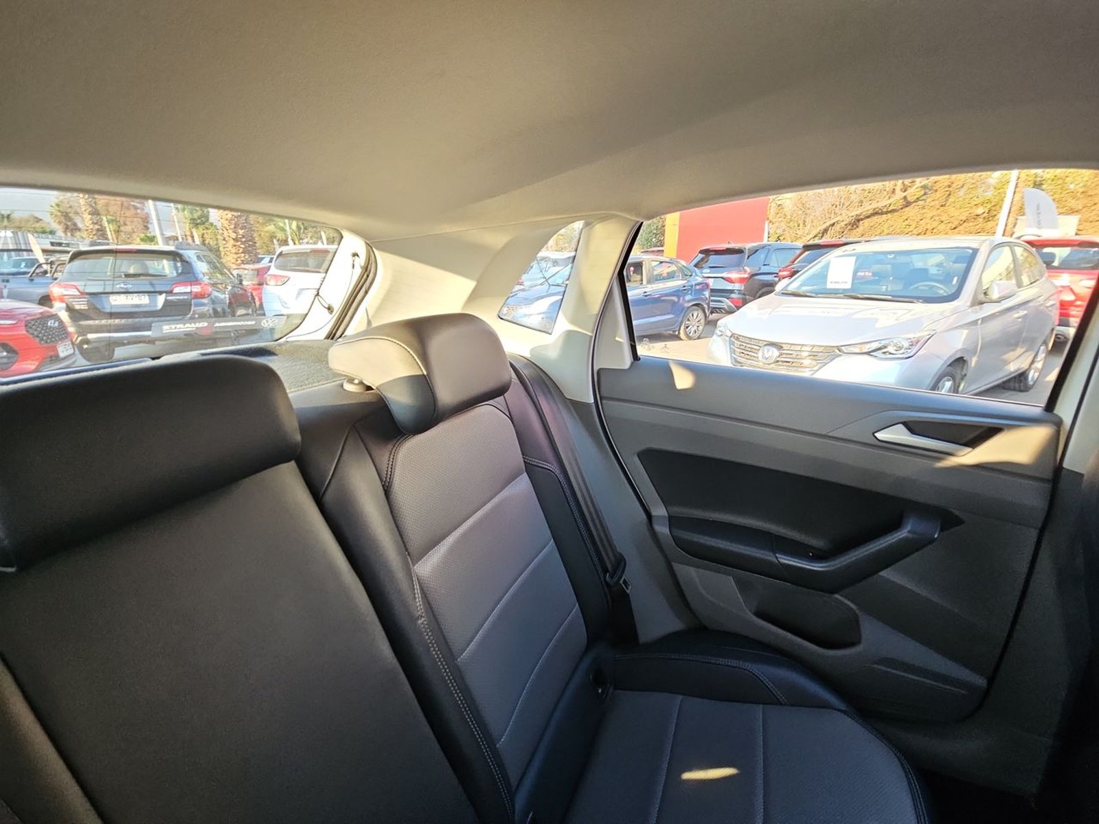 VOLKSWAGEN POLO 2023 - Imagen 15 de 15