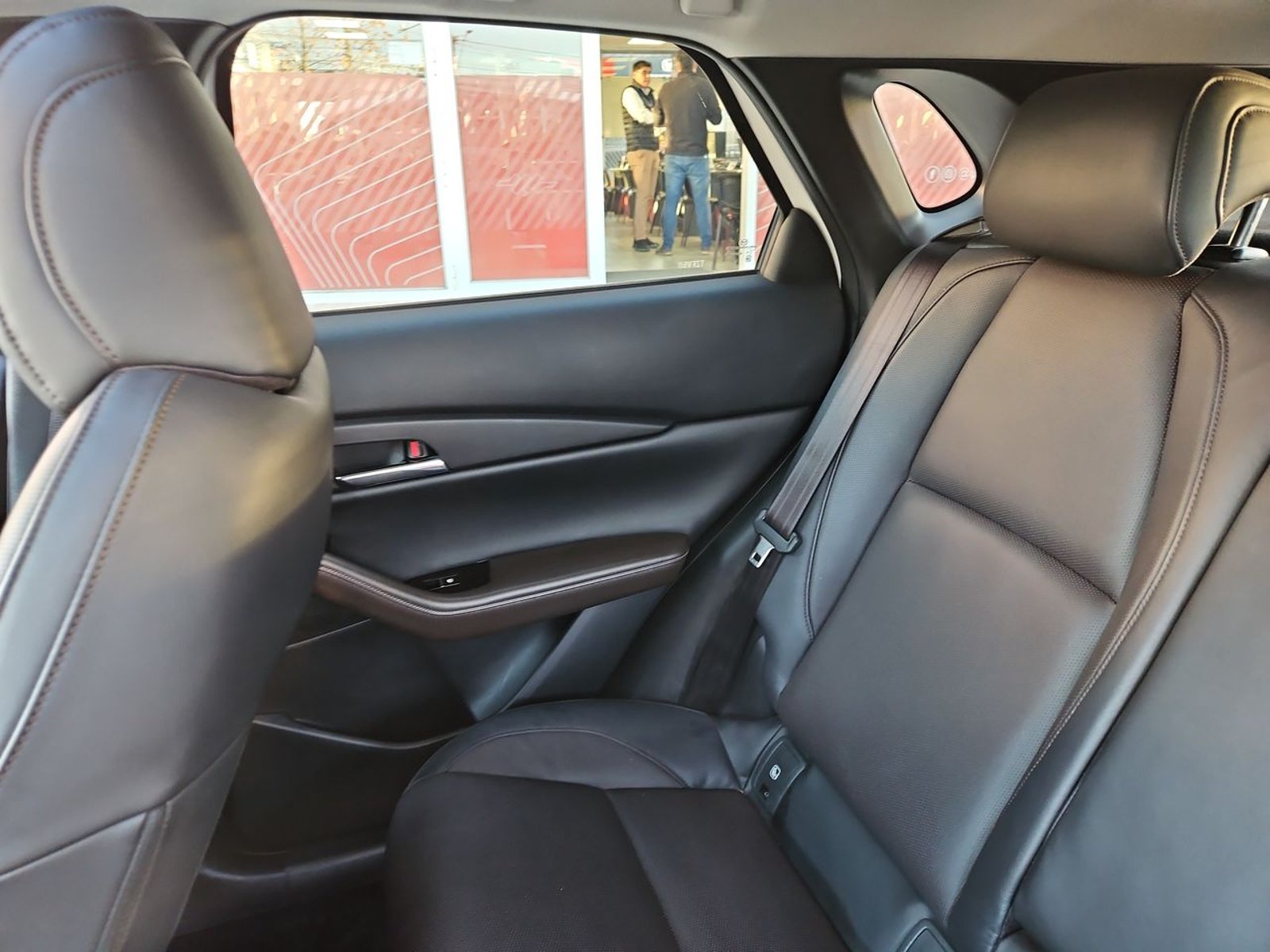 MAZDA CX-30 2025 - Imagen 11 de 15