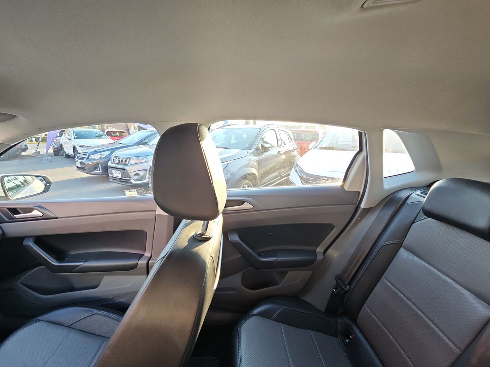 VOLKSWAGEN POLO 2023 - Imagen 12 de 15