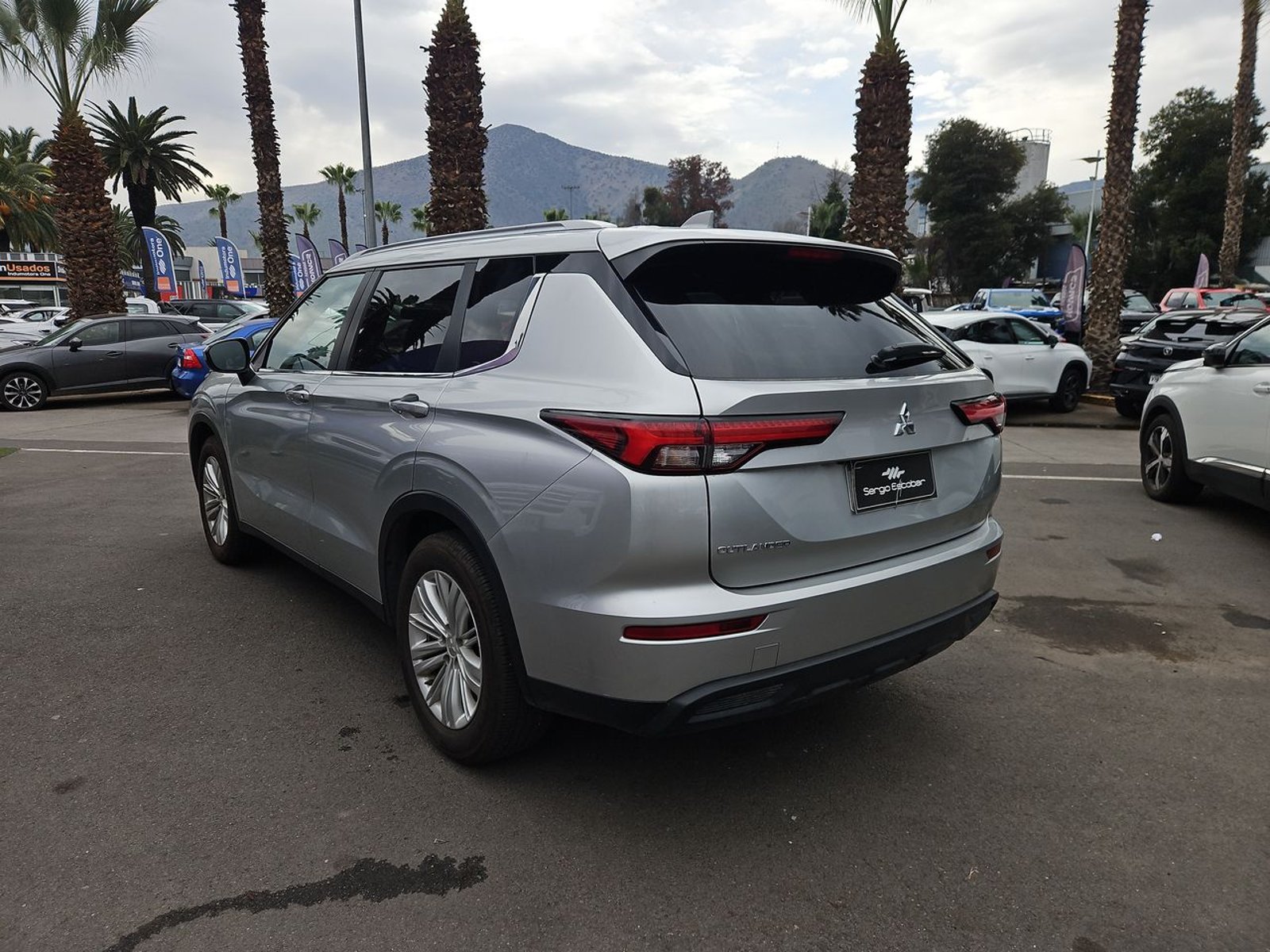 Mitsubishi OUTLANDER 2024 - Imagen 6 de 15