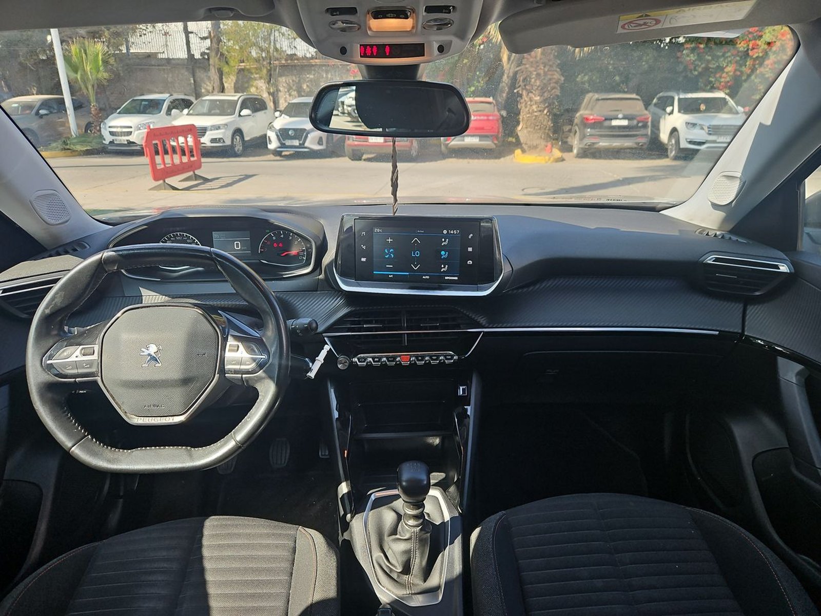 PEUGEOT 2008 2021 - Imagen 10 de 15