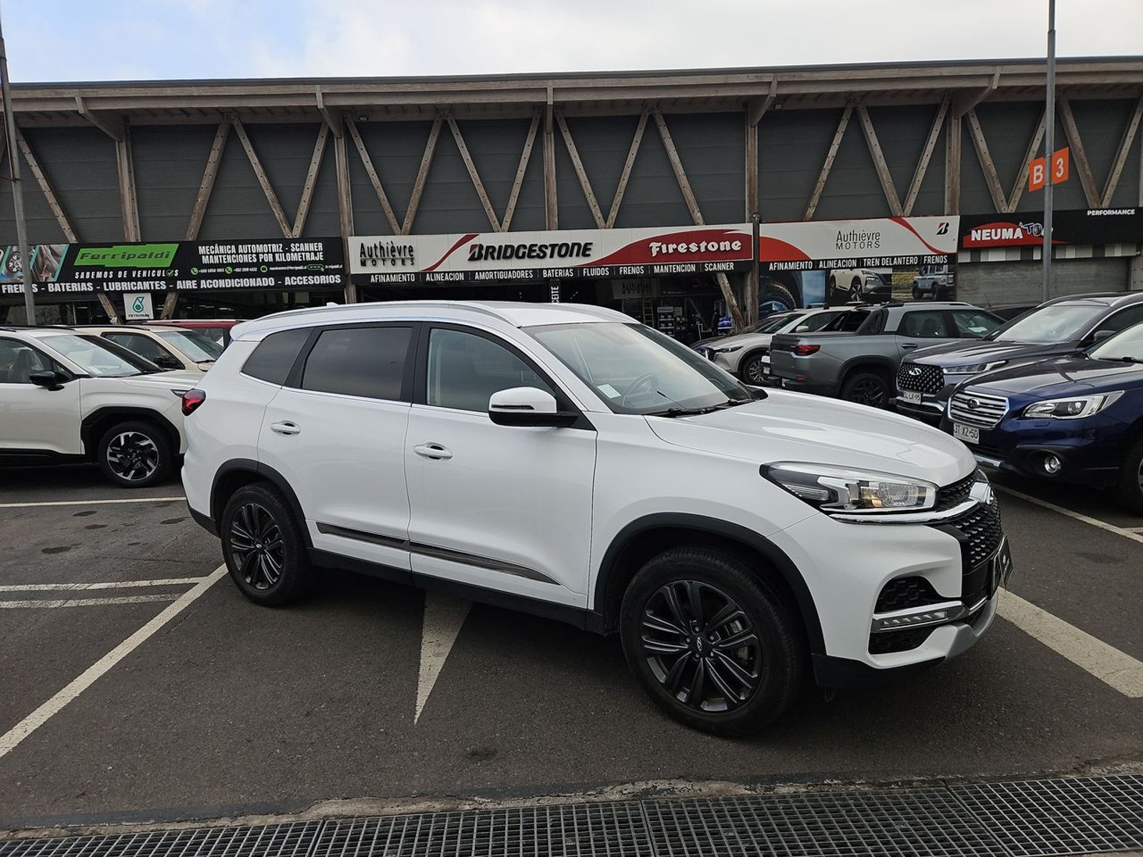 Chery TIGGO 8 2023 - Foto 2 de 15