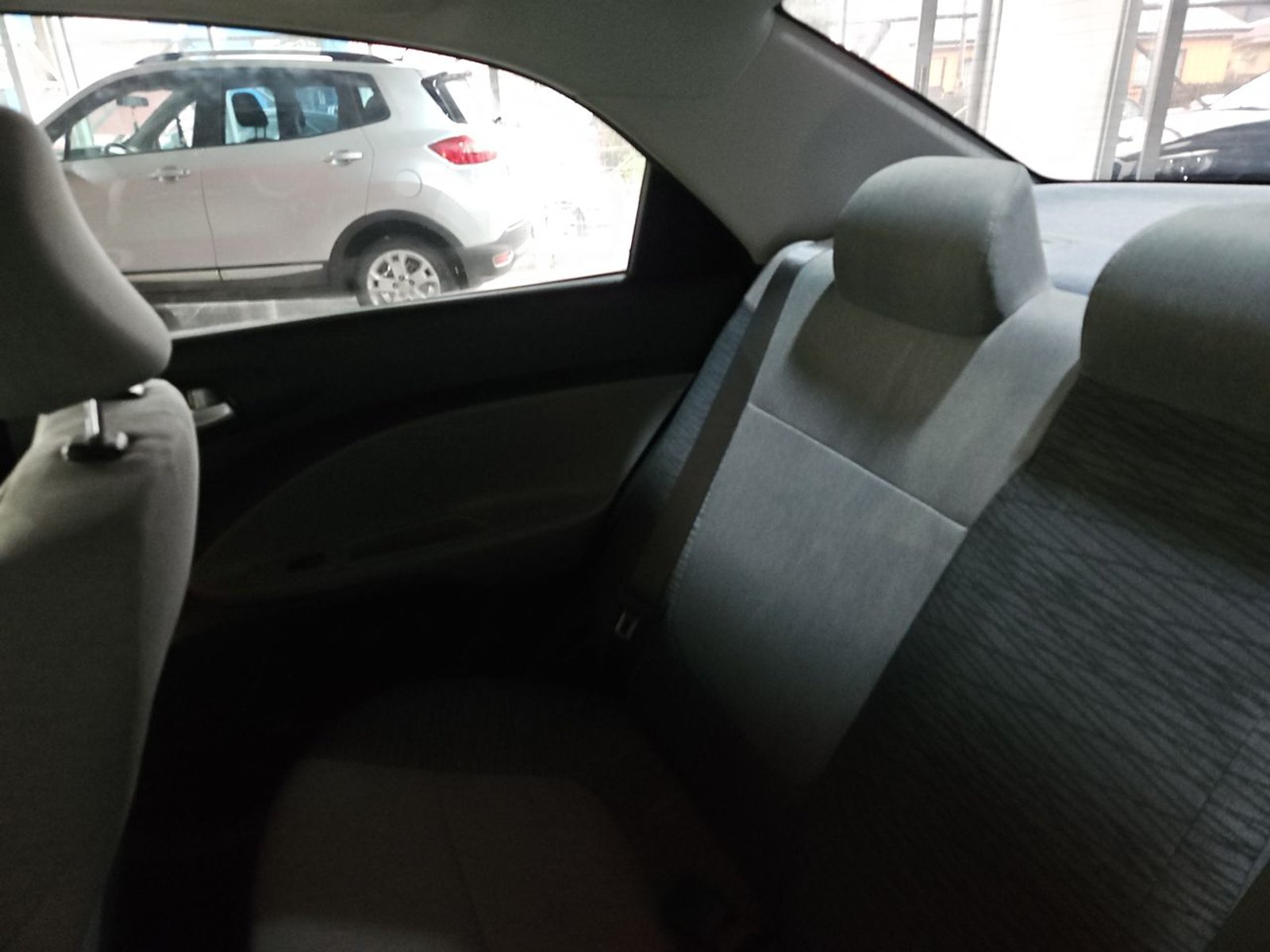 KIA SOLUTO 2025 - Imagen 11 de 15