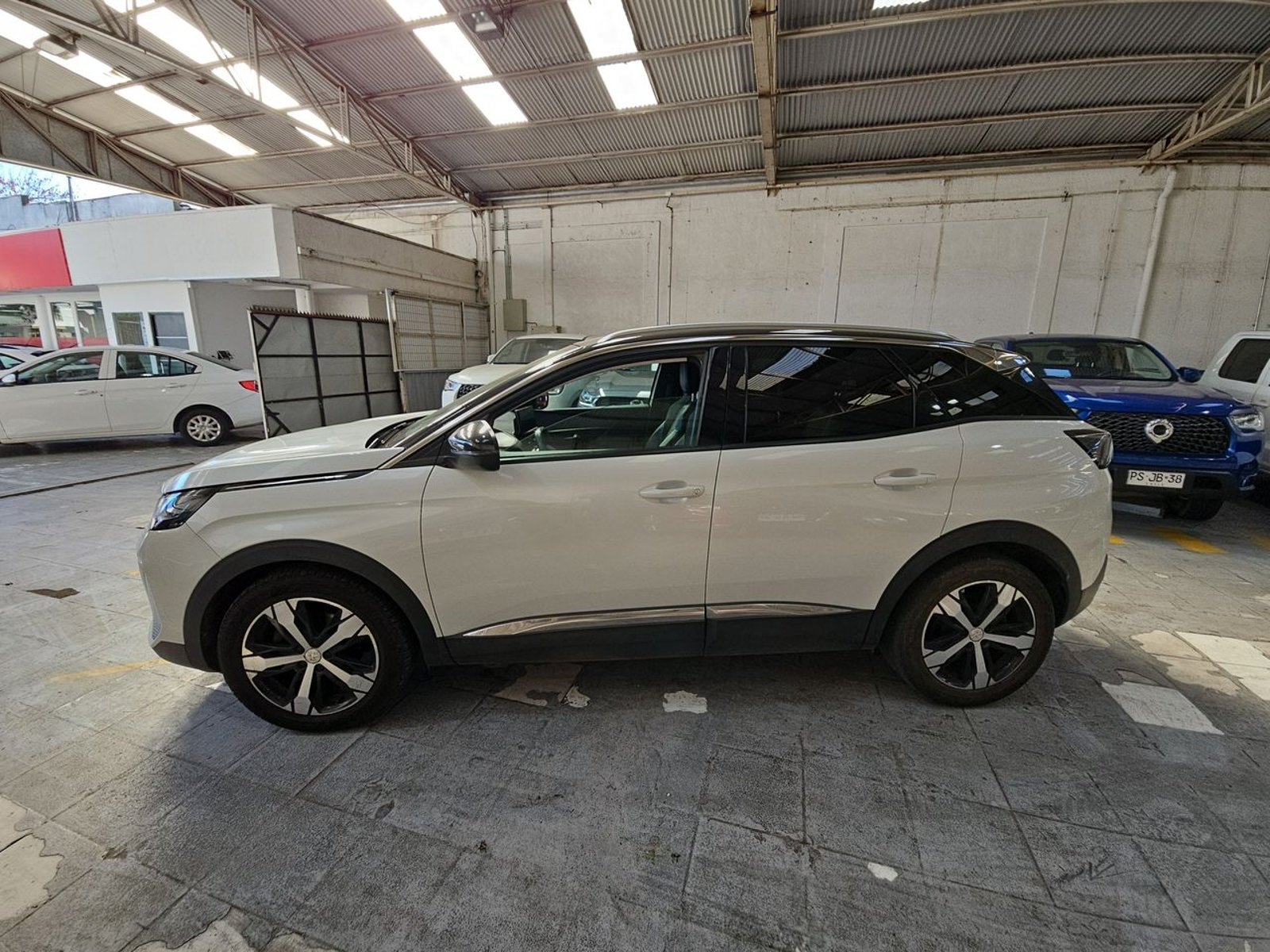 PEUGEOT 3008 2022 - Imagen 9 de 15