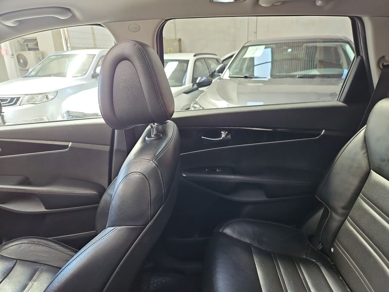 Kia SORENTO 2016 - Imagen 10 de 15