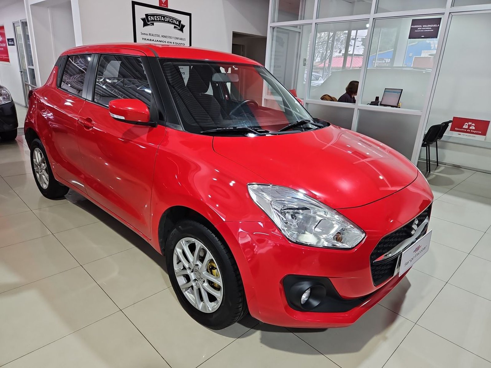 SUZUKI SWIFT 2022 - Imagen 4 de 15