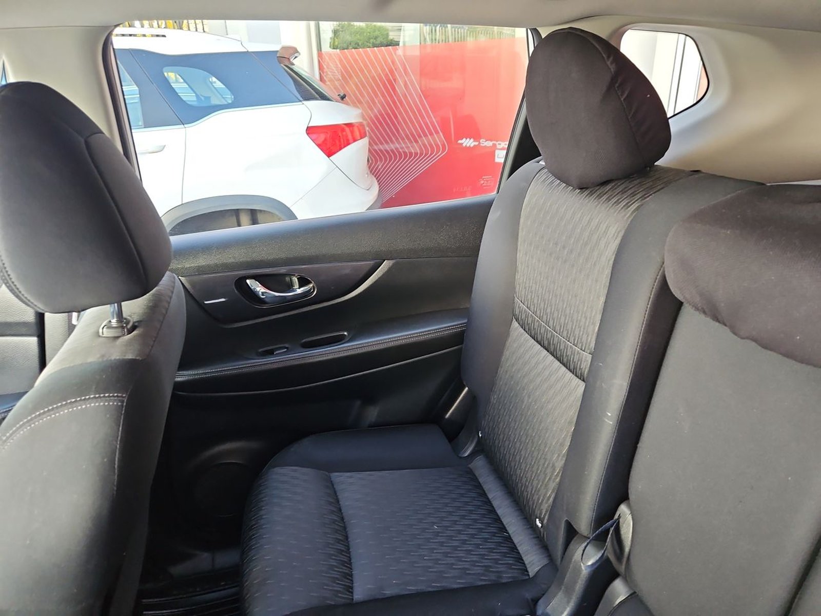 NISSAN X-TRAIL 2023 - Imagen 11 de 15