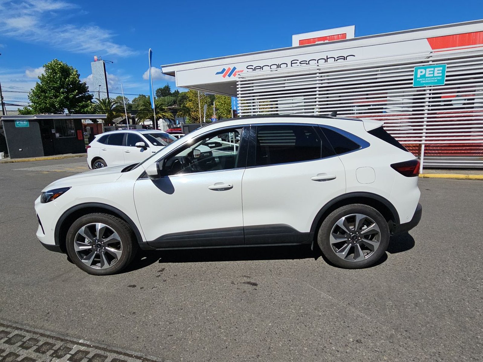 FORD ESCAPE 2024 - Imagen 9 de 15
