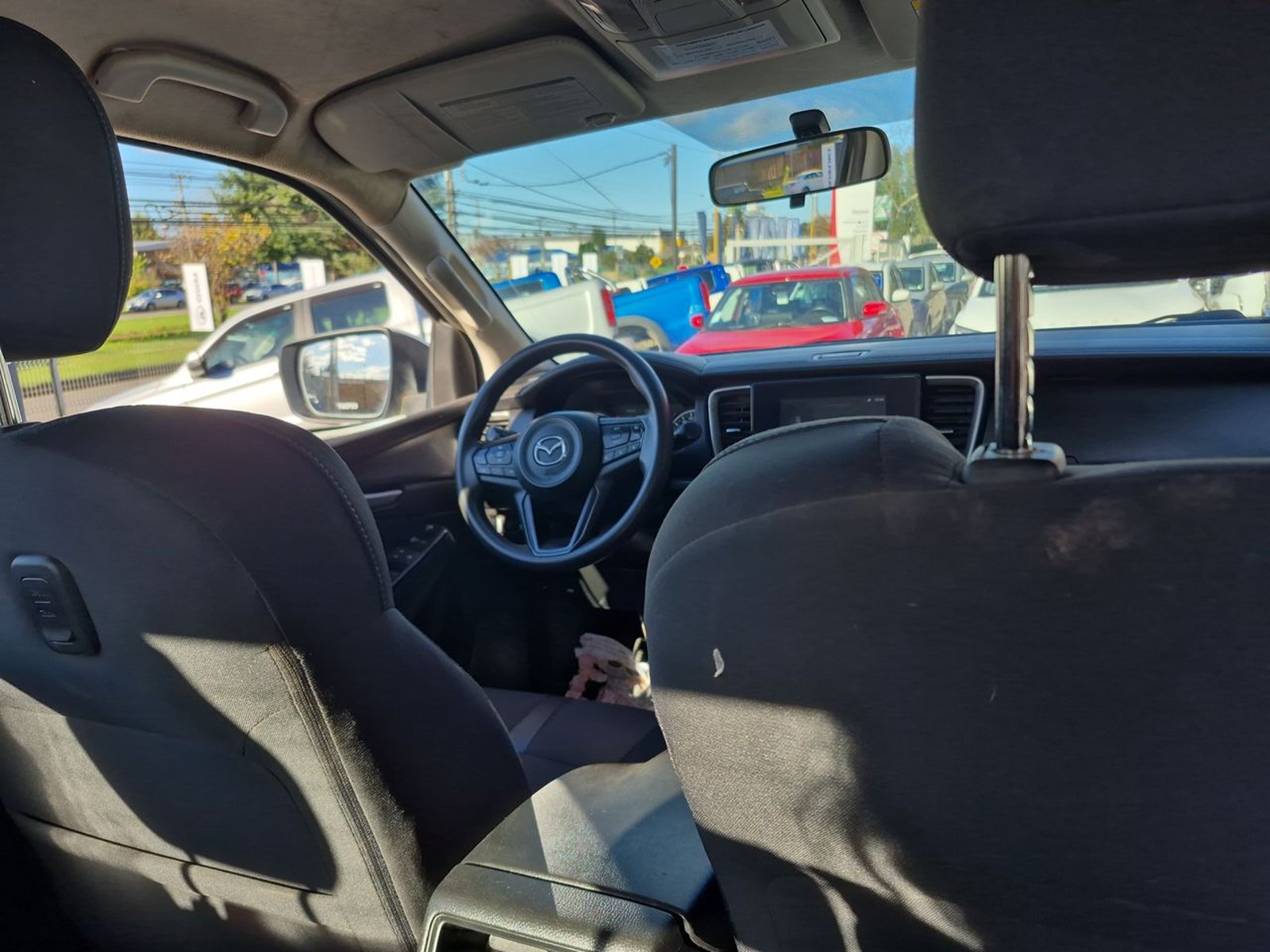 MAZDA BT-50 2024 - Imagen 12 de 15
