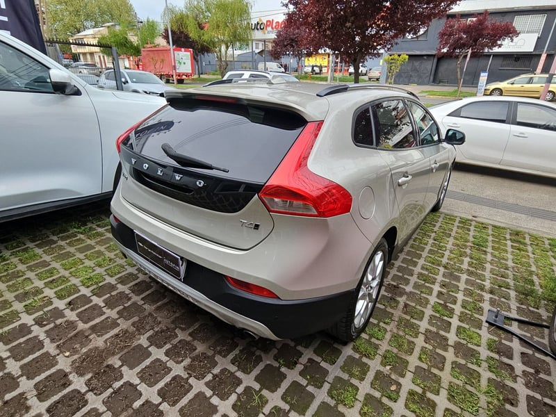 Volvo V40 2018 - Imagen 6 de 15