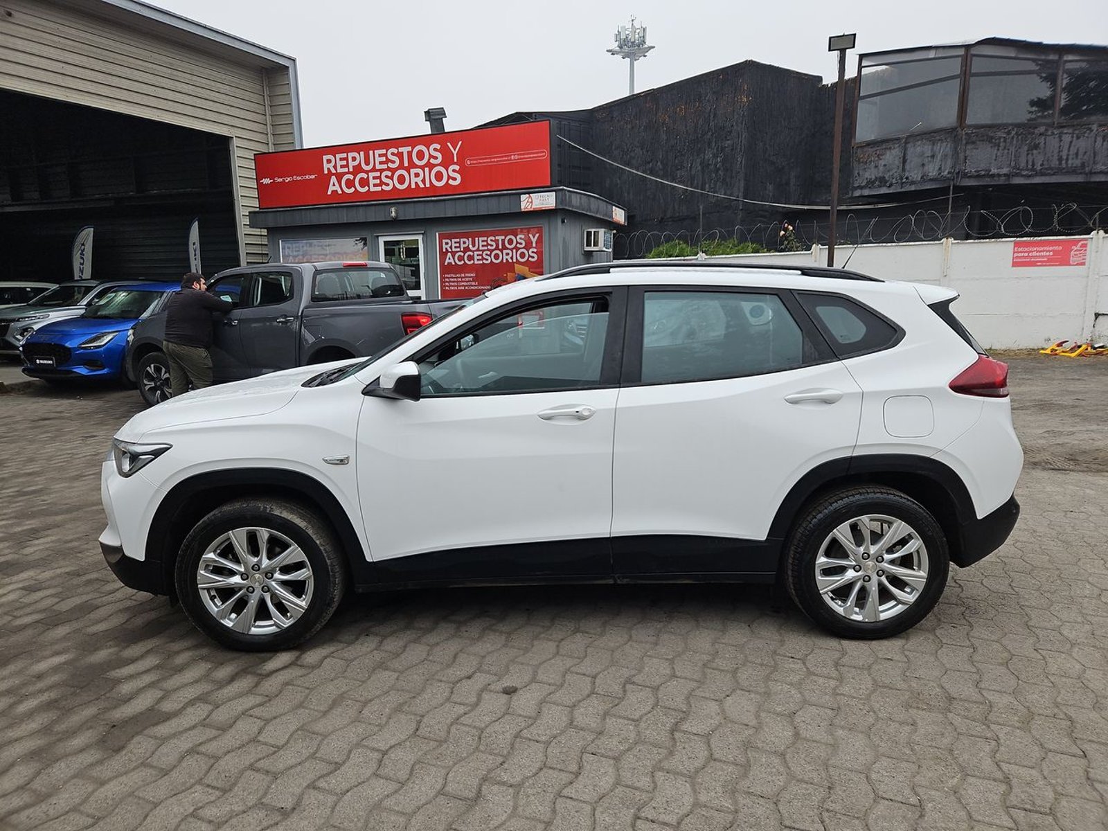 CHEVROLET TRACKER 2023 - Imagen 9 de 15