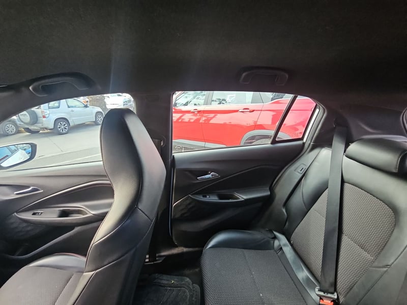 Chevrolet ONIX 2021 - Imagen 12 de 15