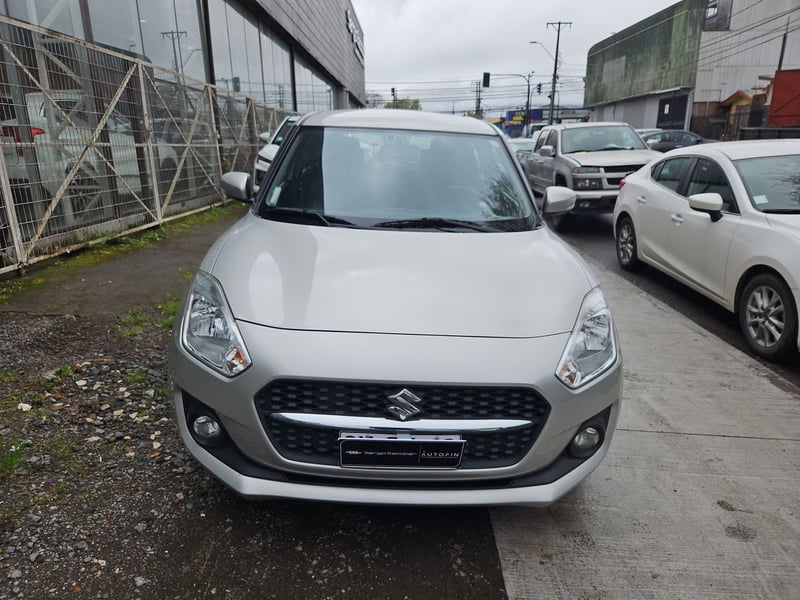Suzuki SWIFT 2023 - Imagen 3 de 15