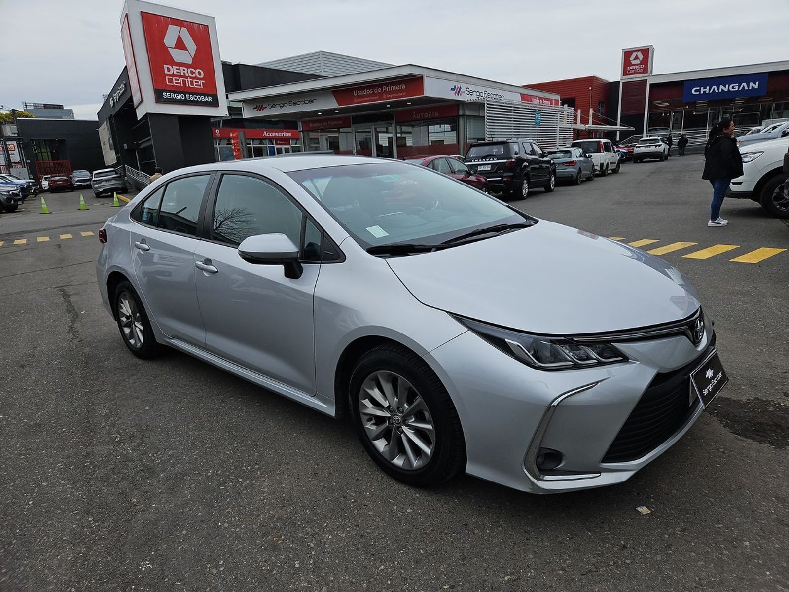 Toyota COROLLA 2023 - Foto 4 de 15