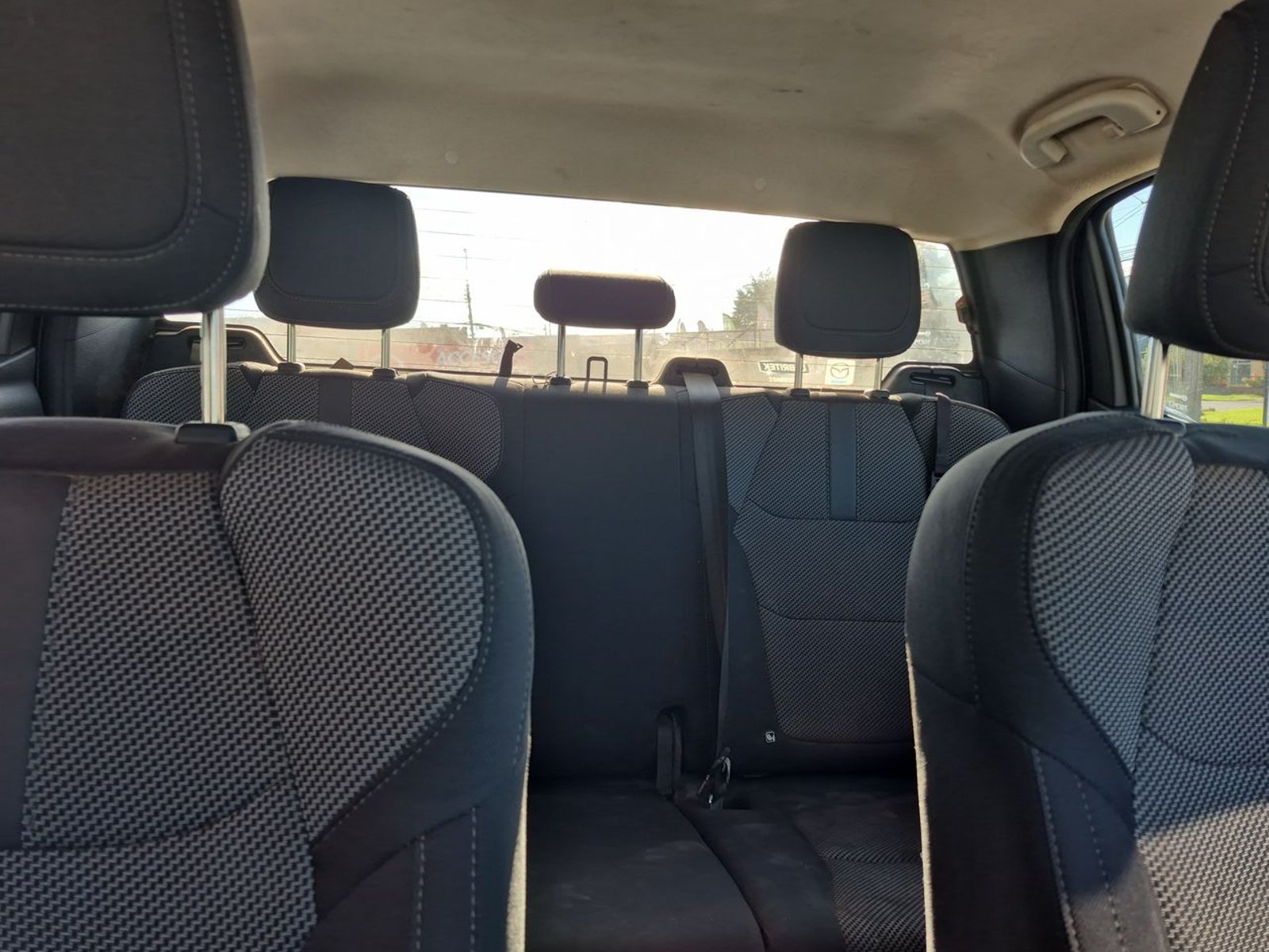 MAZDA BT-50 2024 - Imagen 10 de 15